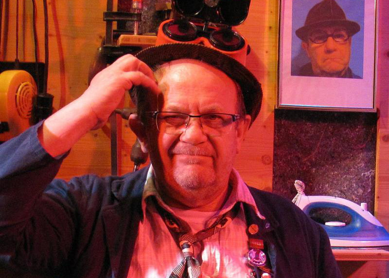 Sprechstunde mit Hausmeister Erwin Querglich