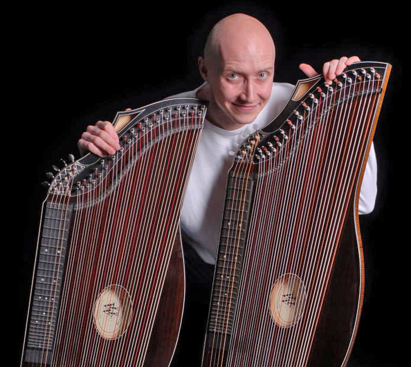 Konzert für Zither und Stimme im Filmtheater Ebersbach