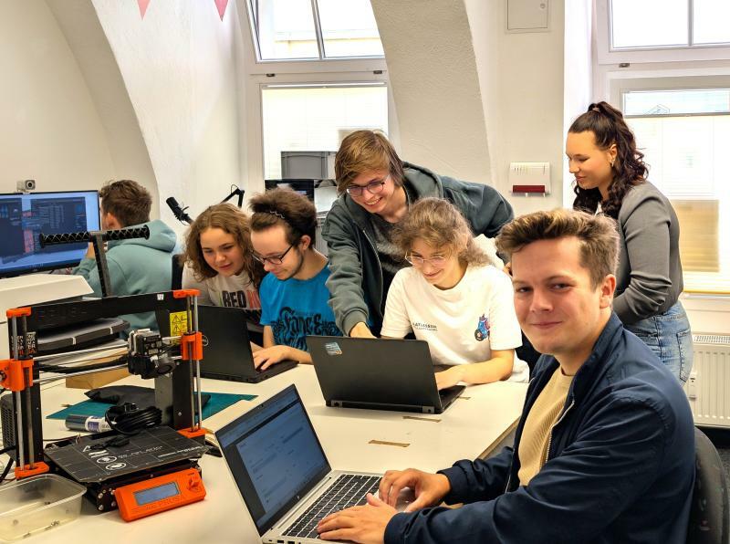 Makerspace nimmt Jugend mit zum Mond