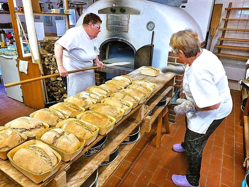 Schaubacken an der Kottmarsdorfer Bockwindmühle 