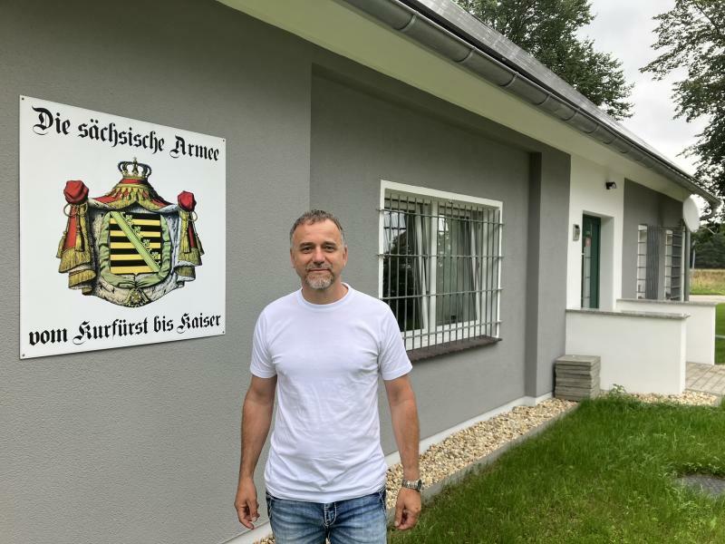 Warten auf den 1000. Gast im Militärmuseum