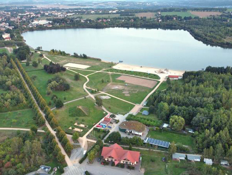 Der Olbersdorfer See wird vom Müll befreit