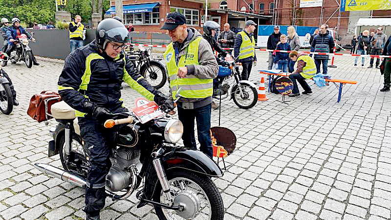 Limit in der Masse bei Niederschlesischer Oldtimerrallye