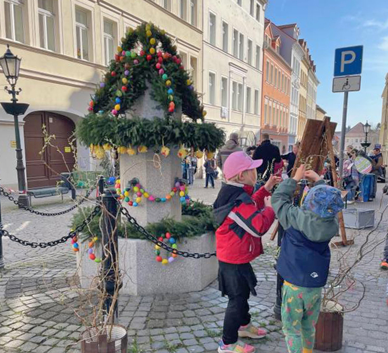 Die Stadt Löbau versprüht richtige Osterlaune 