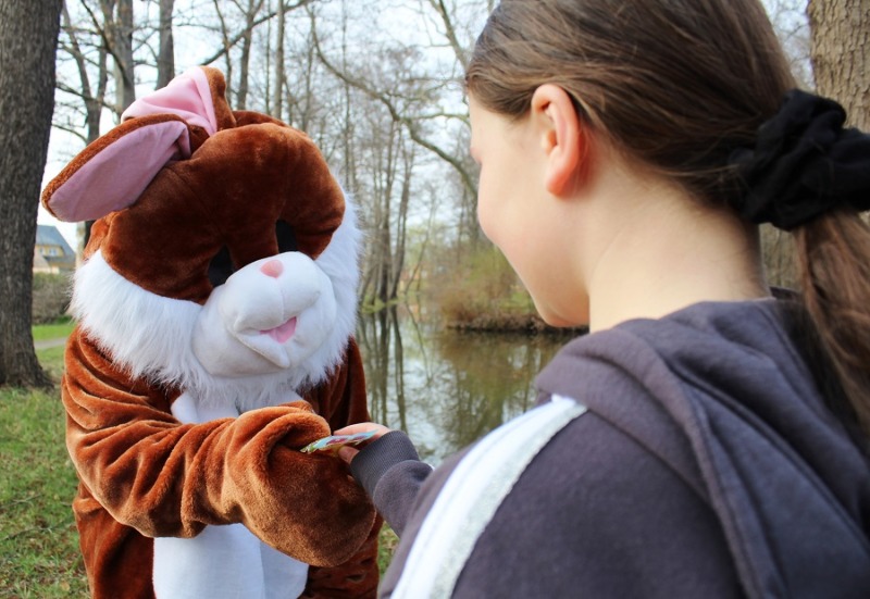 Milkel bekommt Besuch vom Osterhasen