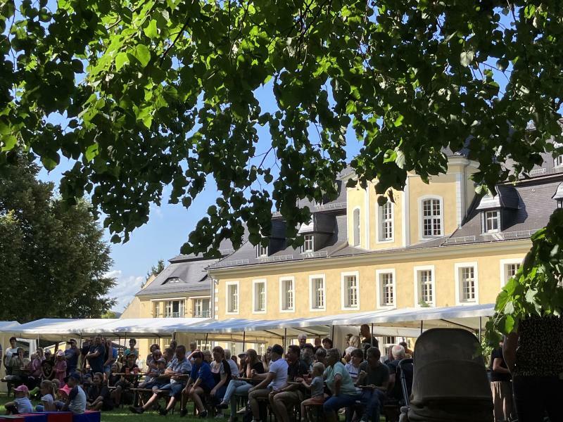 Auf zum Parkfest in den Schlosspark