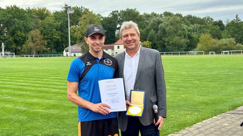 Ehrenplakette in Bischofswerda für Frank Mrosowski