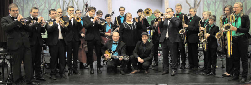 Bigband „Klangfarben“ stimmt auf das Frühjahr ein