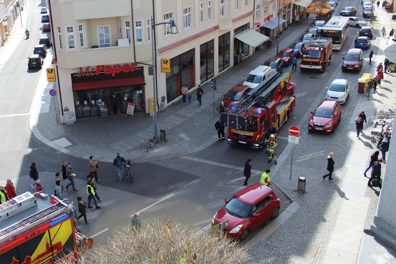 Feuerwehr rückt zum Jobcenter aus