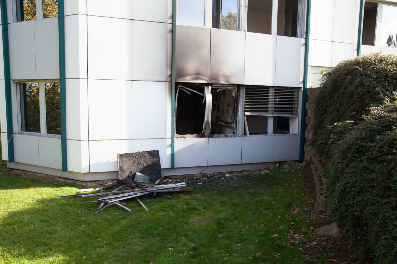 Ermitlungen laufen wegen des Brandes im Spreehotel