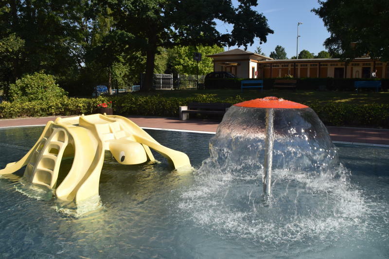 Sprudelnde Freude beim Kinderfest im Reichenbacher Freibad