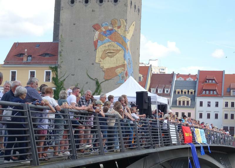 Zuschauer waren wieder scharf auf Lion-Schafe