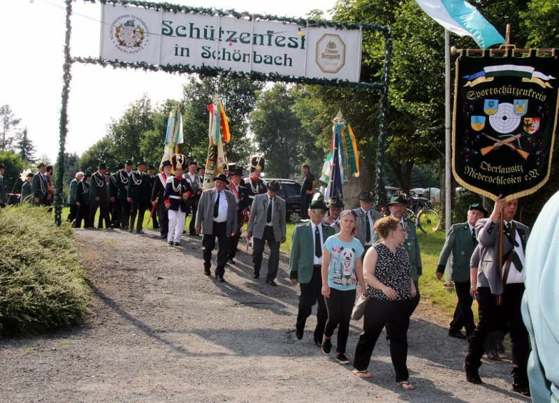 Schützen übernehmen das Kommando in Schönbach