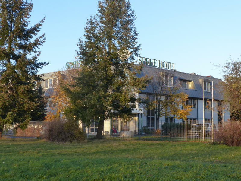 Spreehotel bleibt Asylunterkunft