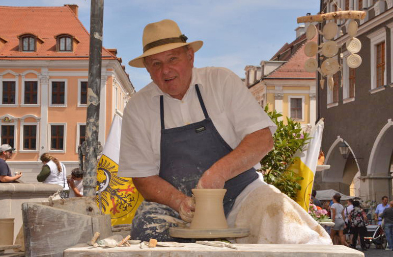 Er wird schlesisch getippelt auf dem Untermarkt