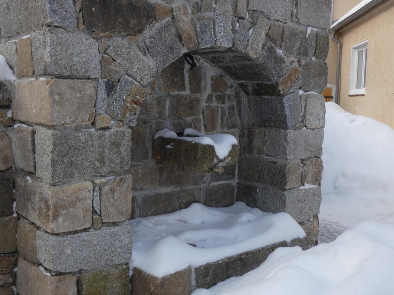 Es flüstert im Brunnen am Oberlichtenauer Bibelland