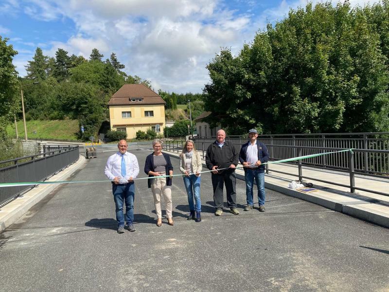 Freie Fahrt in Schlungwitz auf der Kreisstraße