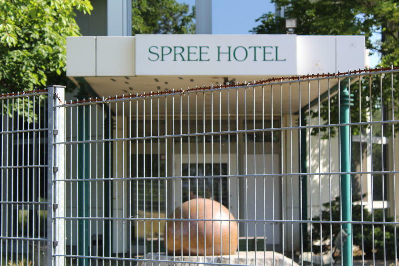 Wie geht es nach dem Brand weiter mit dem Spreehotel?