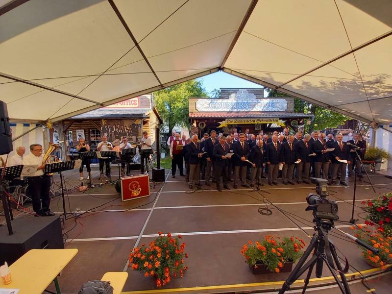 Volksliedersingen auf der Ranch in Daubitz