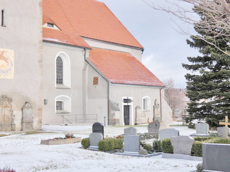 Erster Sanierungsabschnitt der Hirschfelder Kirche