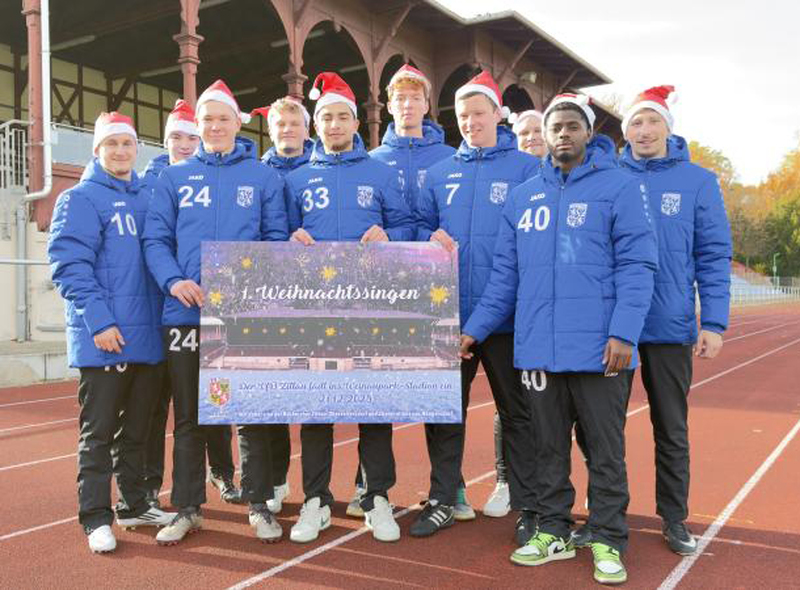 1. Weihnachtssingen im Zittauer Weinauparkstadion