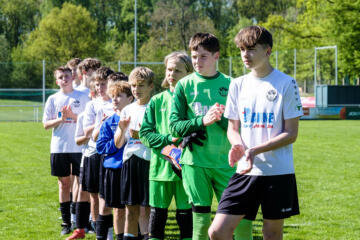 Budissa biett Spitzenfußball im Humboldthain