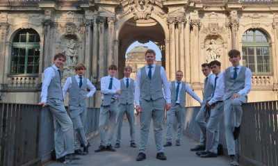 Männerchor in der Kirche Großschweidnitz