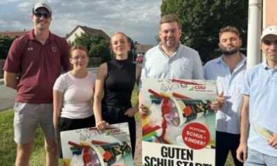 Plakate und Eis zum Schulstart