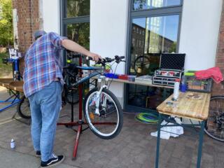 Reparaturcafé trifft in Görlitz Fahrradwerkstatt