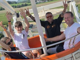 Firmengeburtstag wird mit  Riesenrad zum Spendenmarathon