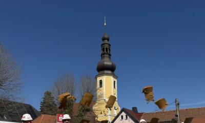 Erster Spatenstich für Baumaßnahme im Herzen Hochkirchs