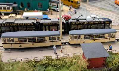 Modell und Bahn wieder in den Messehallen Löbau