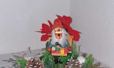 Weiteres Weihnachtliches Flair erreicht die Redaktion