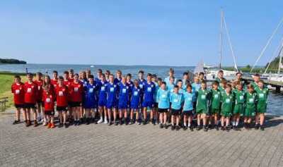 Westlausitzer Nachwuchssportler zum Fußball an der See