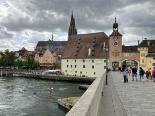 Wer hat Bausubstanz im historischen Kontext in Szene gesetzt?